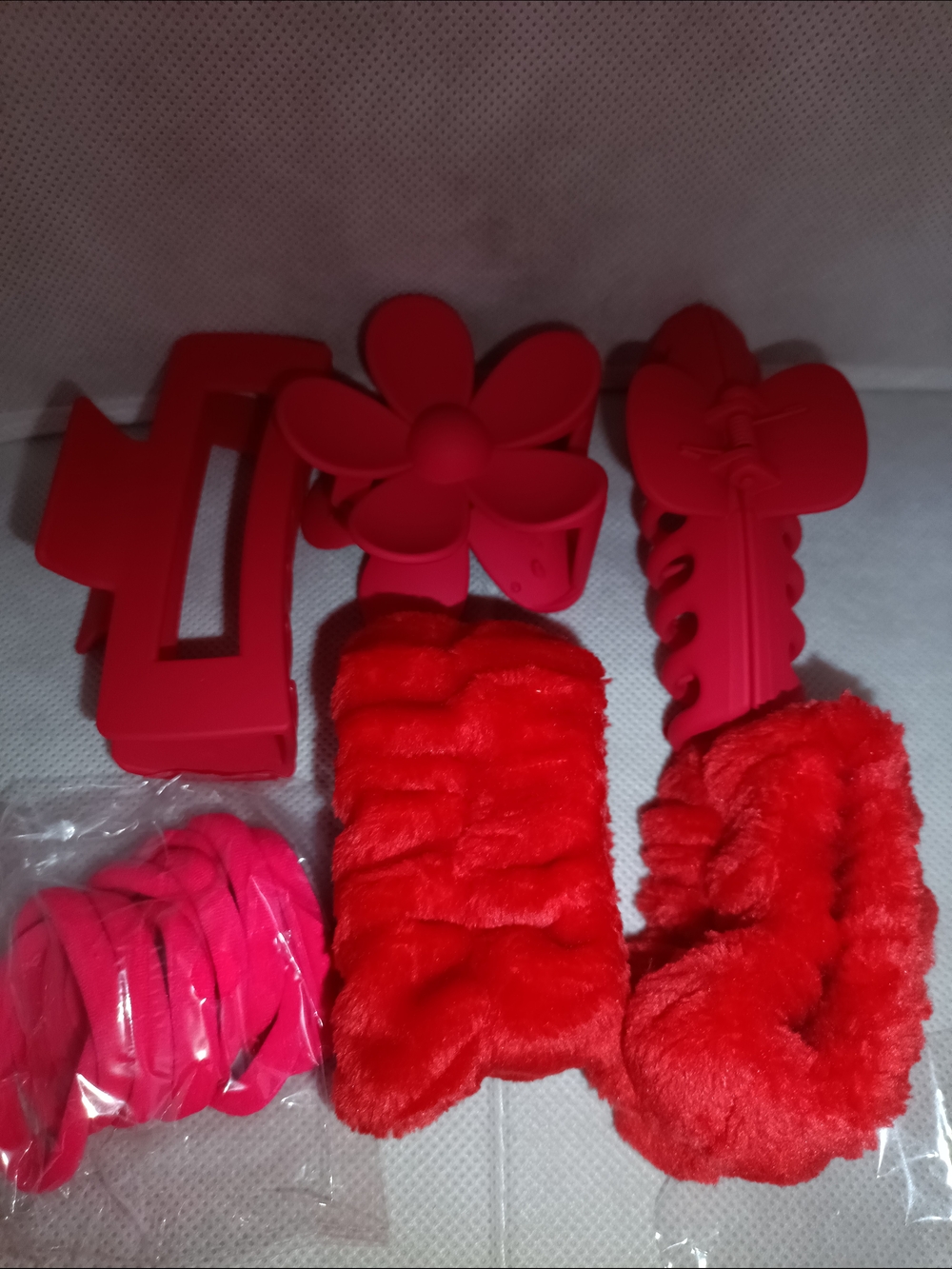 HAIR ACCESSORY SET FLOWER CLIPS & SCRUNCHIE
